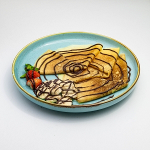 Блины с бананом и шоколадным кремом