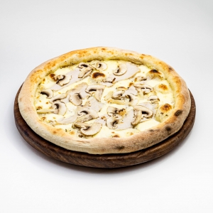 Пицца с курицей и грибами