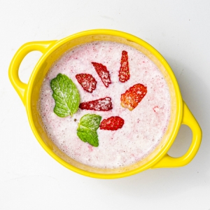 Творожок ягодный